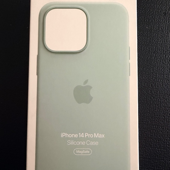 iPhone 14 Pro Max silicone case - Picture 1 of 2